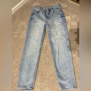 American eagle mom jeans